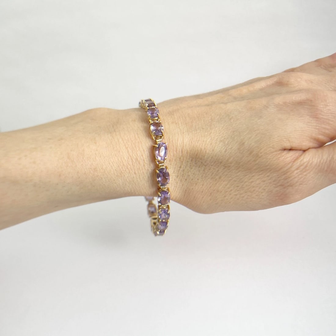 Oval Amethyst Purple Gemstone Tennis Bracelet 14K Yellow Gold 15.20 CTW, 9.66 Gr - 4
