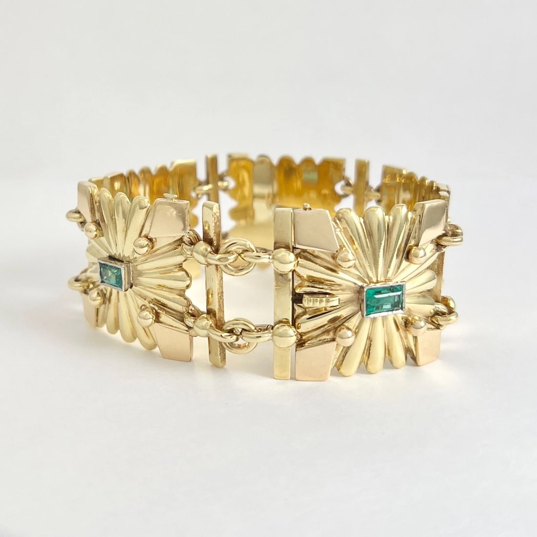 Antique Art Deco Green Emerald Square Link Bracelet 18K Yellow Gold, 92.51 Grams - 7