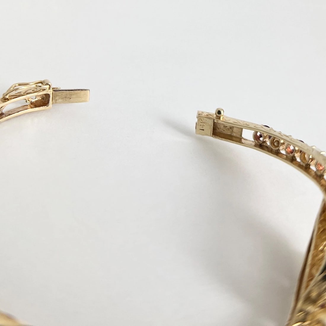Vintage 1940's Pearl Garnet Filigree Bangle Bracelet 12K Yellow Gold, 13.17 Gram - 8