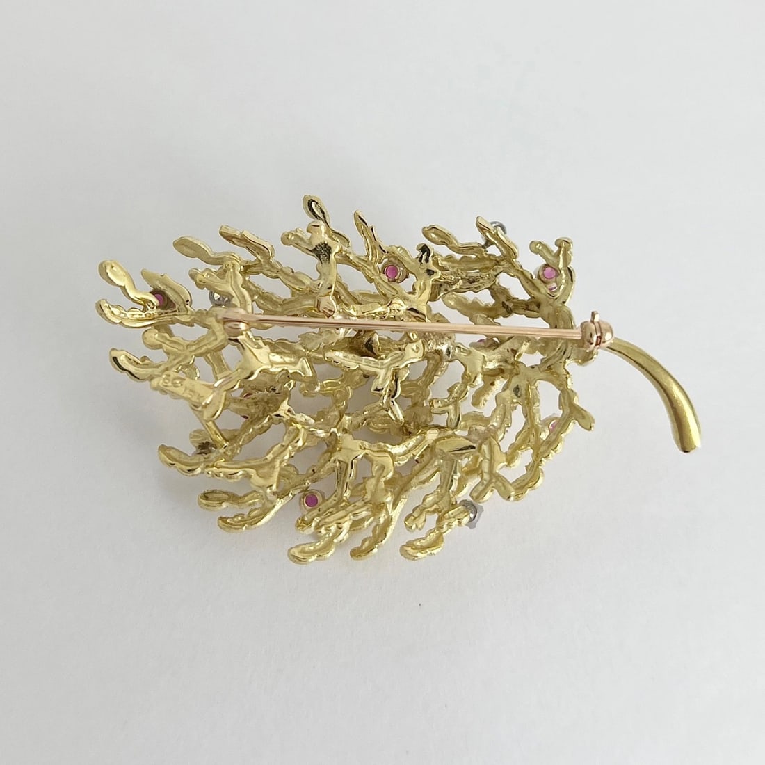 Vintage 1960's Ruby Diamond Textured Branch Brooch Pin 18K Yellow Gold, 24.39 Gr - 7