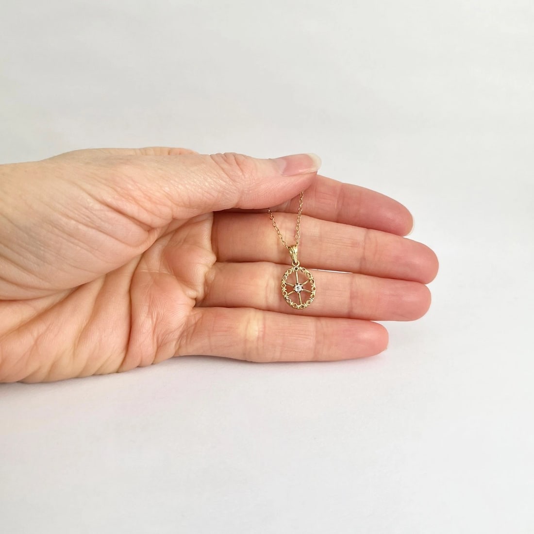 Vintage 1930's Oval Filigree Diamond Pendant Necklace 14K Yellow Gold, 1.66 Gram - 3