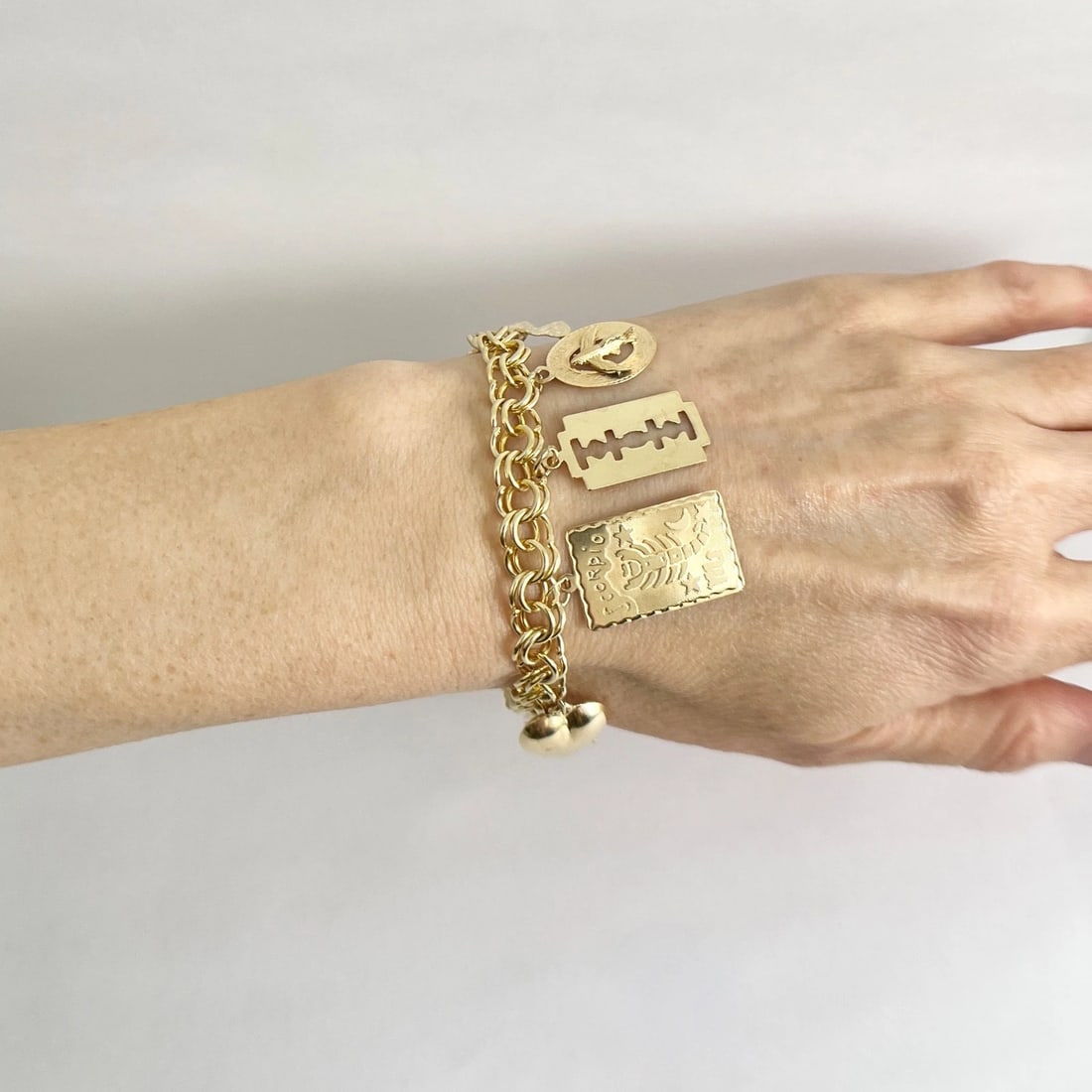 Vintage Scorpio Libra Italian Horn Charm Bracelet 14K Yellow Gold, 22.88 Grams - 7