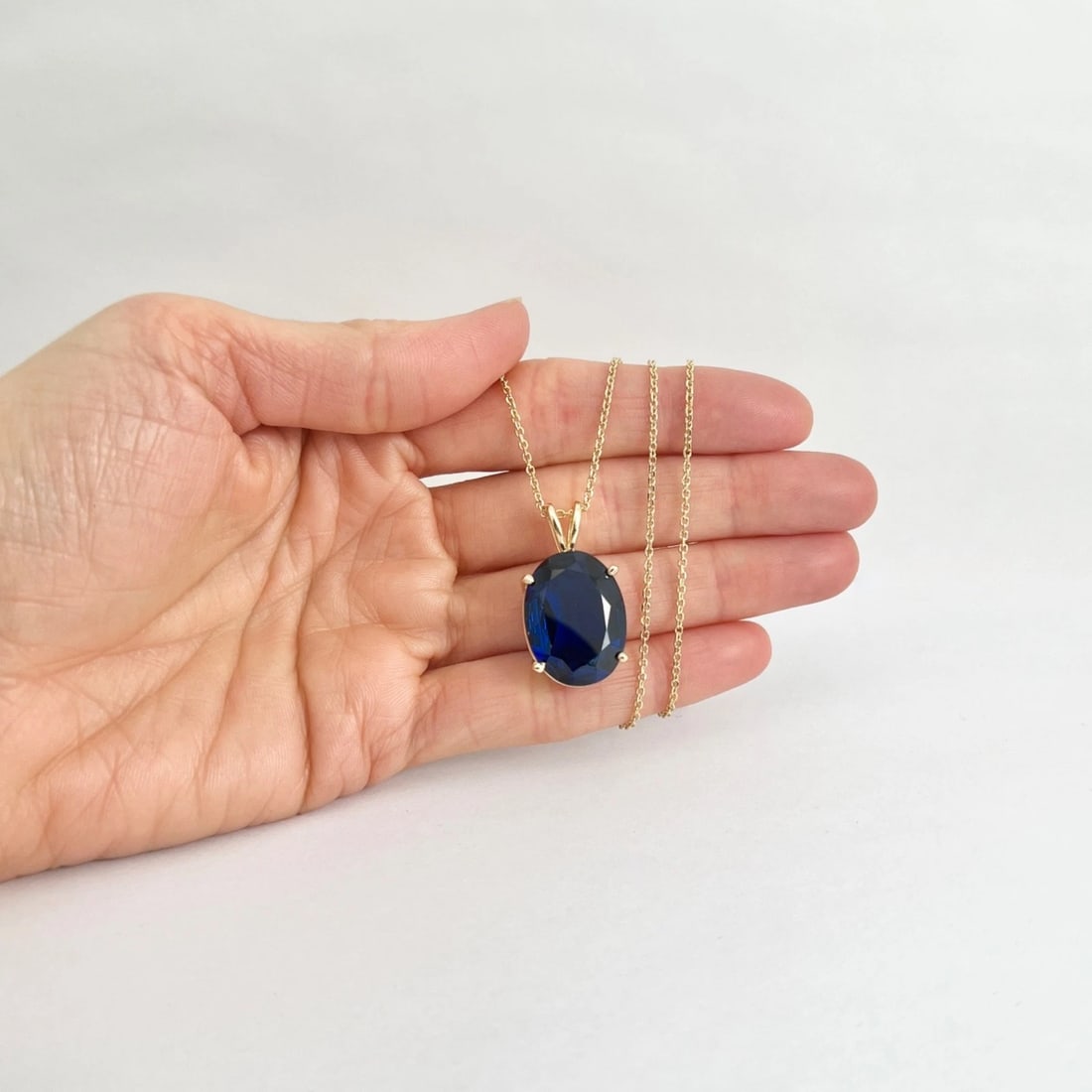 Vintage Oval Blue Simulated Sapphire Pendant Necklace 14K Yellow Gold, 9.33 Gram - 2