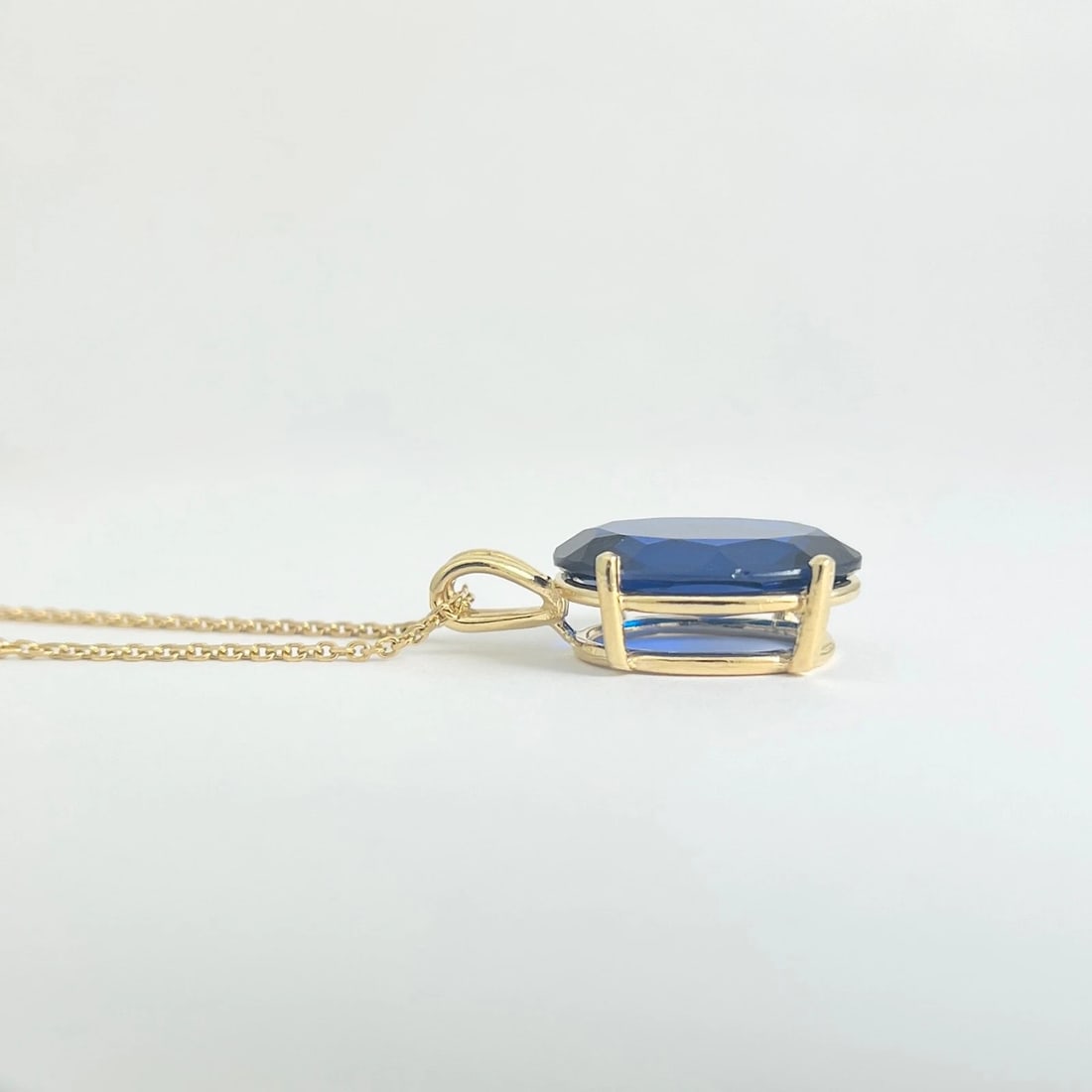 Vintage Oval Blue Simulated Sapphire Pendant Necklace 14K Yellow Gold, 9.33 Gram - 8
