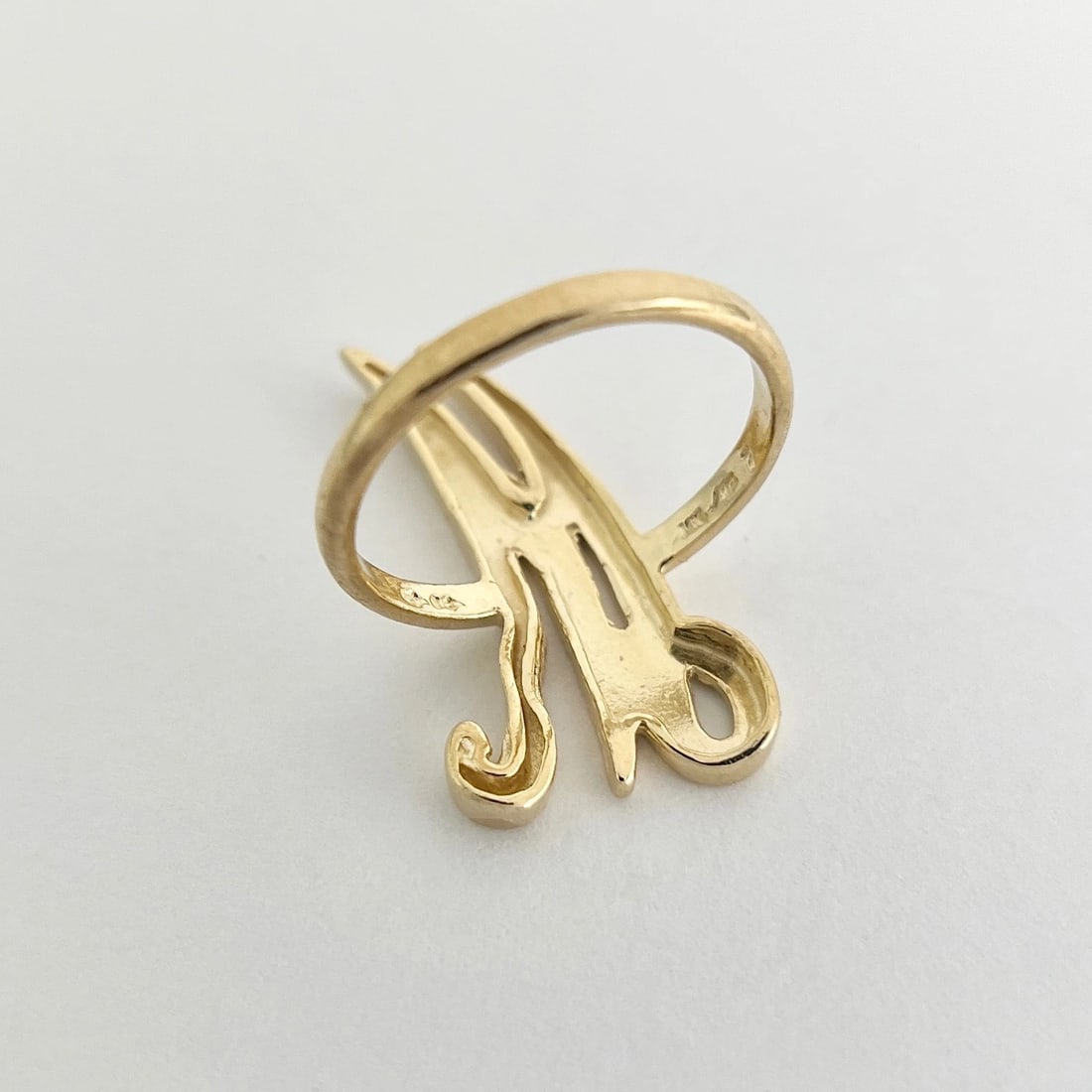 Vintage 1980's Letter M Initial Ring 14K Yellow Gold, 4.44 Grams - 7