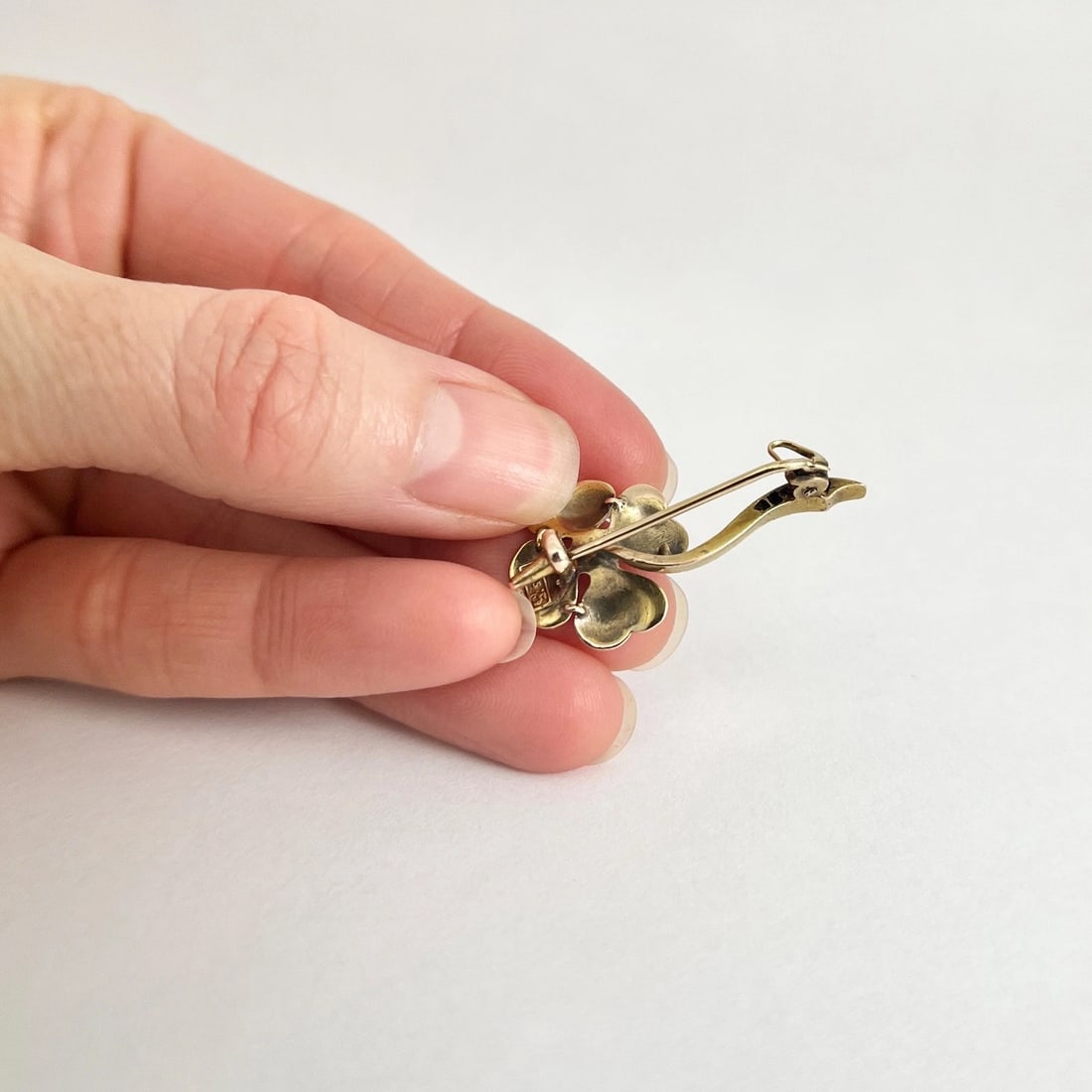 Antique Art Nouveau Pearl Diamond Clover Flower Brooch 14K Yellow Gold, 3.17 Gr - 4