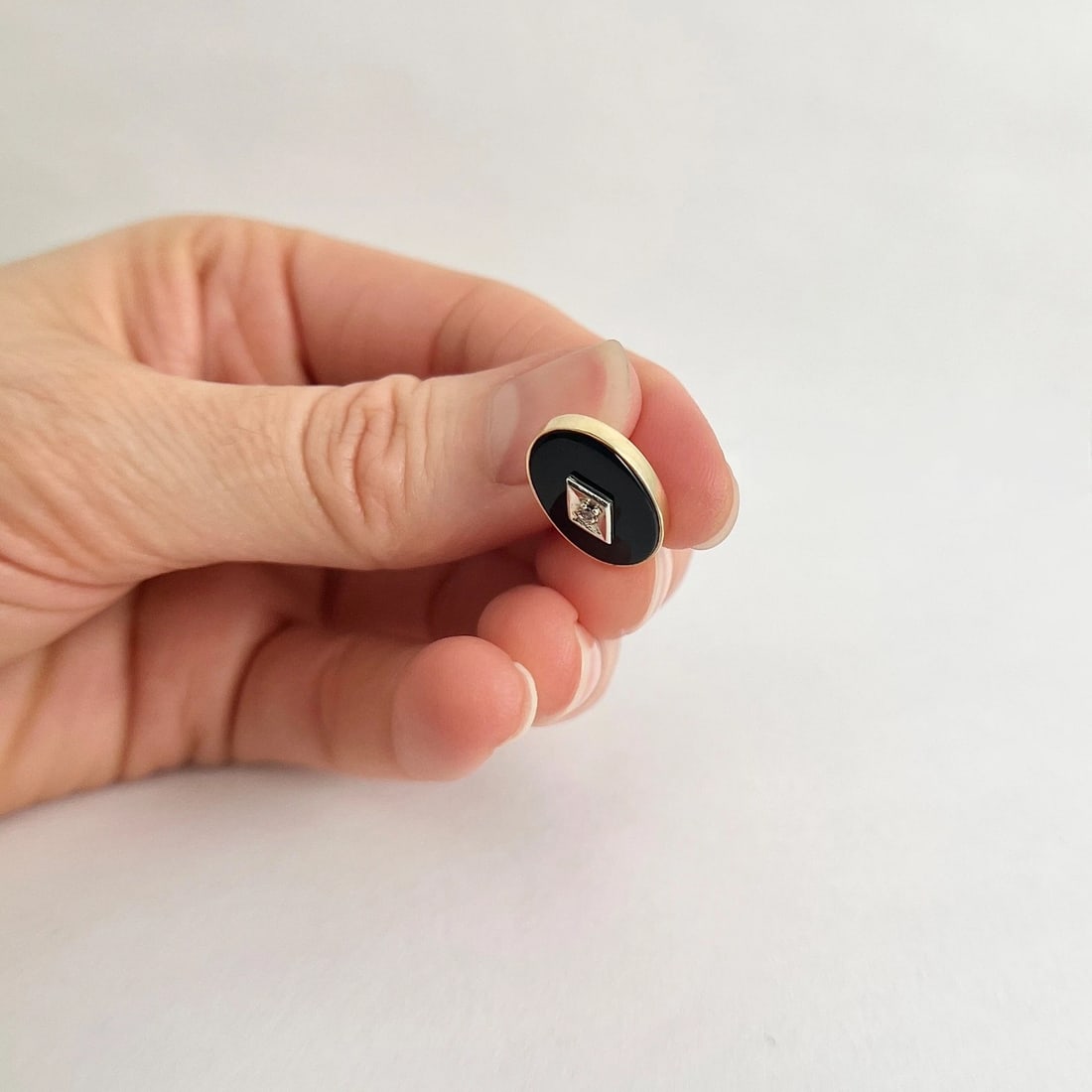 Vintage Oval Black Onyx Diamond Pin Tie Tack 14K Yellow Gold, 1.59 Grams - 4
