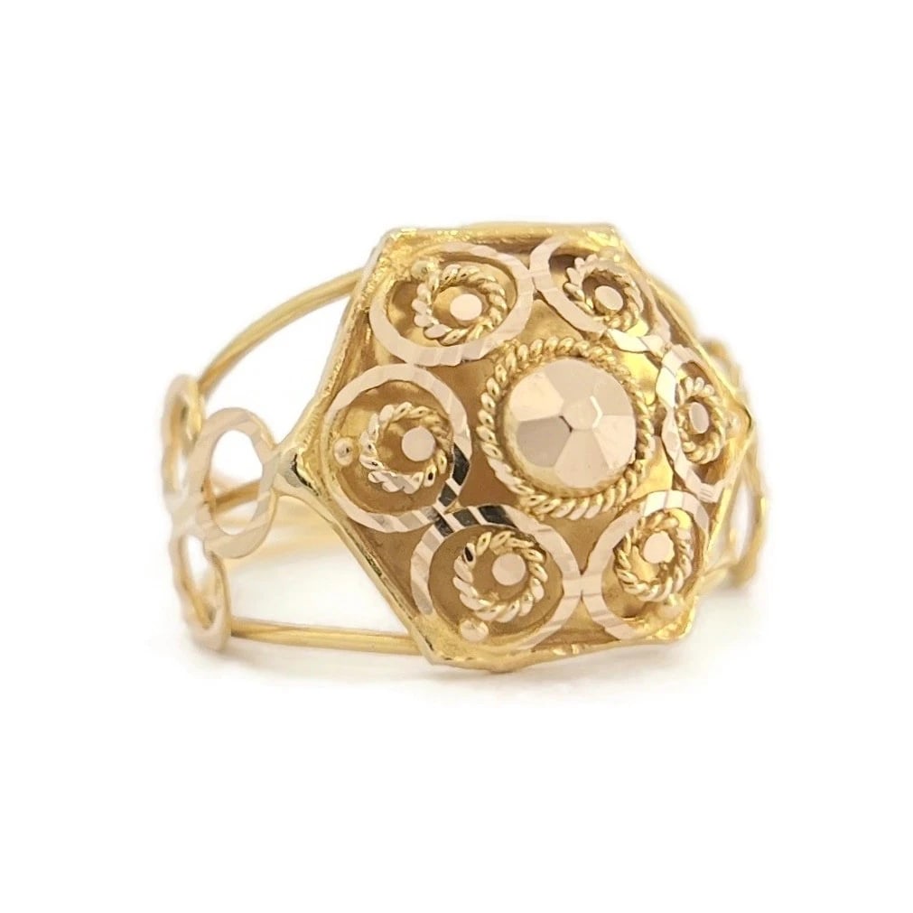 Vintage Filigree Swirl Geometric Statement Ring 18K Yellow Gold, 3.30 Grams: Title: Vintage Filigree Swirl Geometric Statement Ring 18K Yellow Gold, 3.30 Grams Description: Vintage Filigree Swirl Geometric Statement Ring 18K Yellow Gold, 3.30 Grams Make a statement with this u