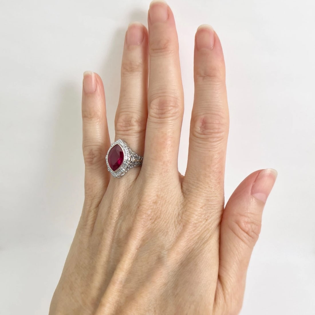 Vintage 1950's Lab-Created Ruby Marquise Filigree Ring 14K White Gold, 3.28 Gram - 2