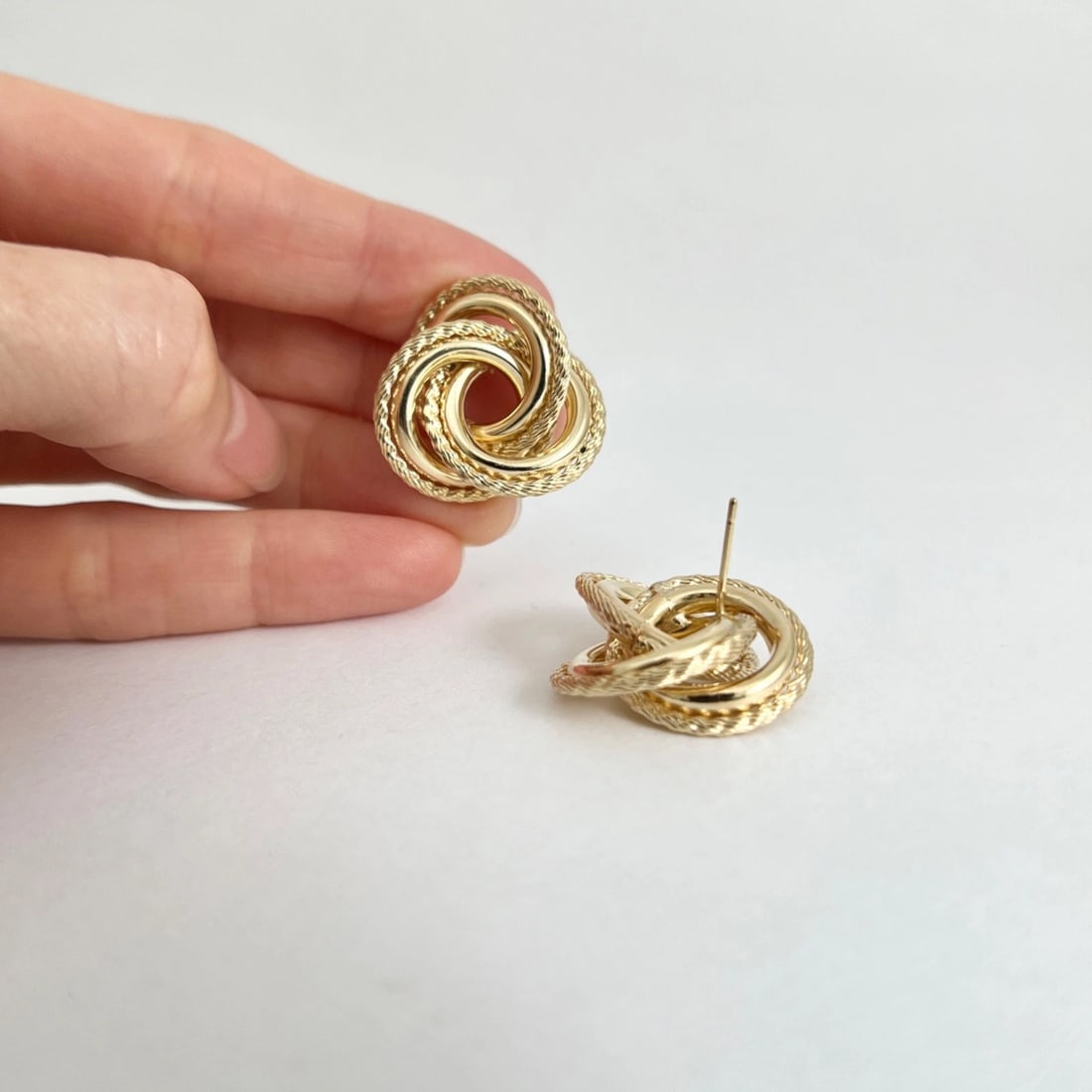 Vintage 1960's Large Love Knot Drop Stud Earrings 14K Yellow Gold, 8.16 Grams - 3