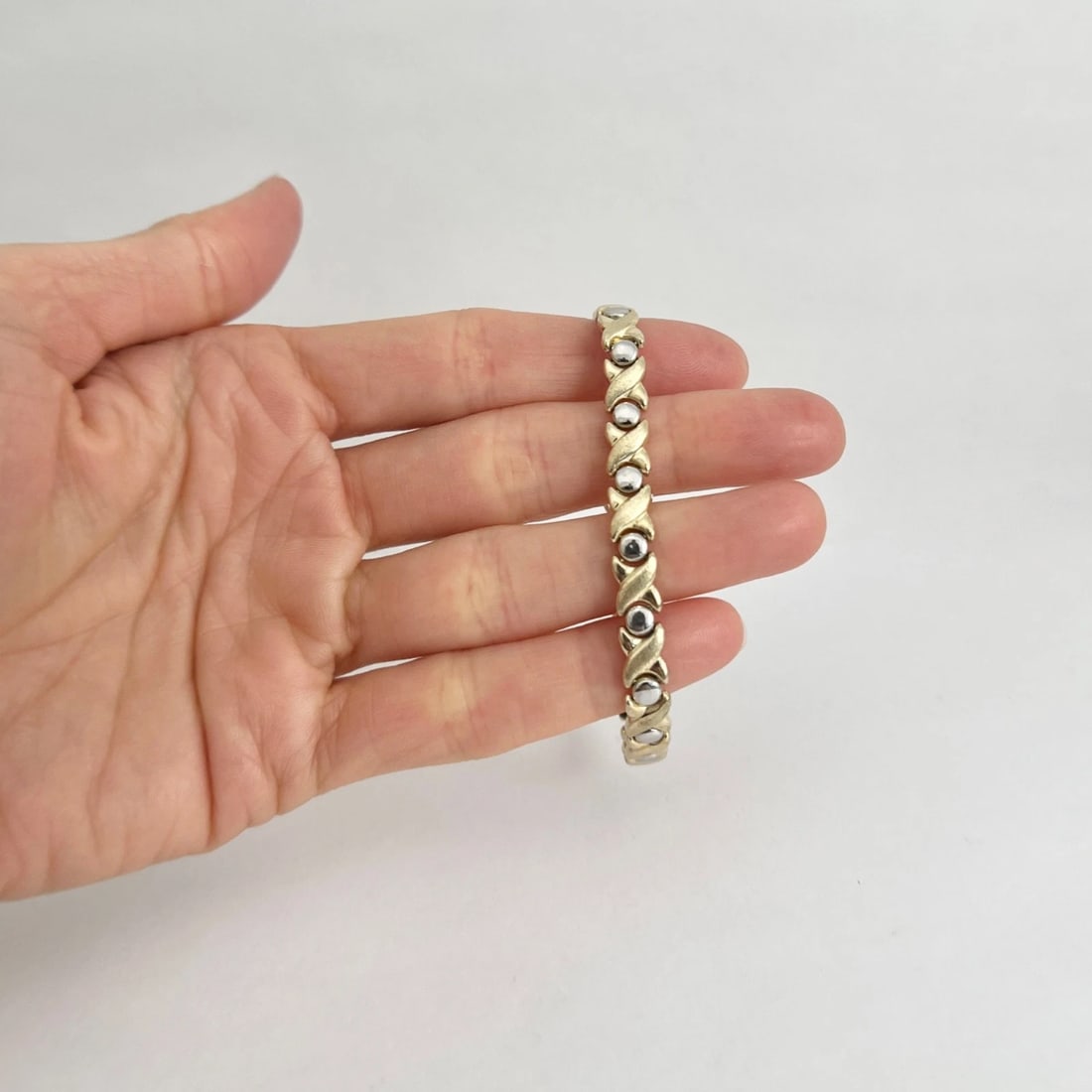 Vintage Two-Tone XO Chain Link Bracelet 14K Yellow White Gold, 7.66 Grams - 2