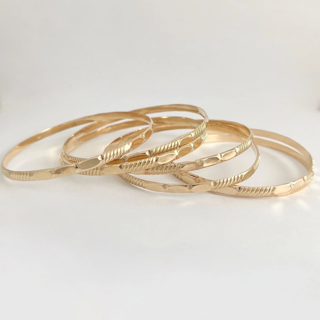 Vintage Set of 7 Stackable Bangle Bracelets 14K Yellow Gold, 38.96 Grams - 9