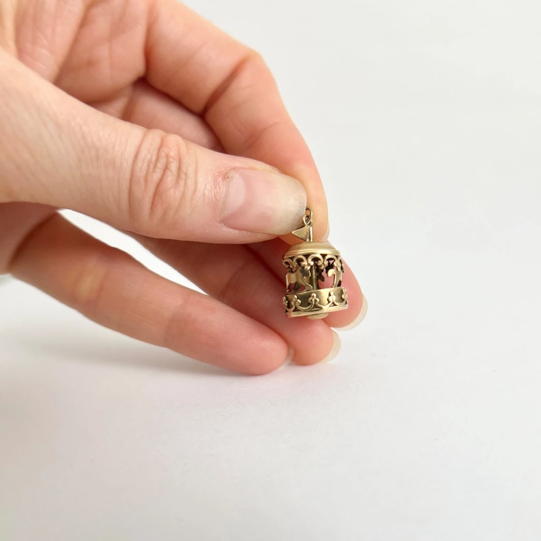 Vintage 1950's Carousel Merry-Go-Round Movable Charm 14K Yellow Gold, 2.91 Grams - 3
