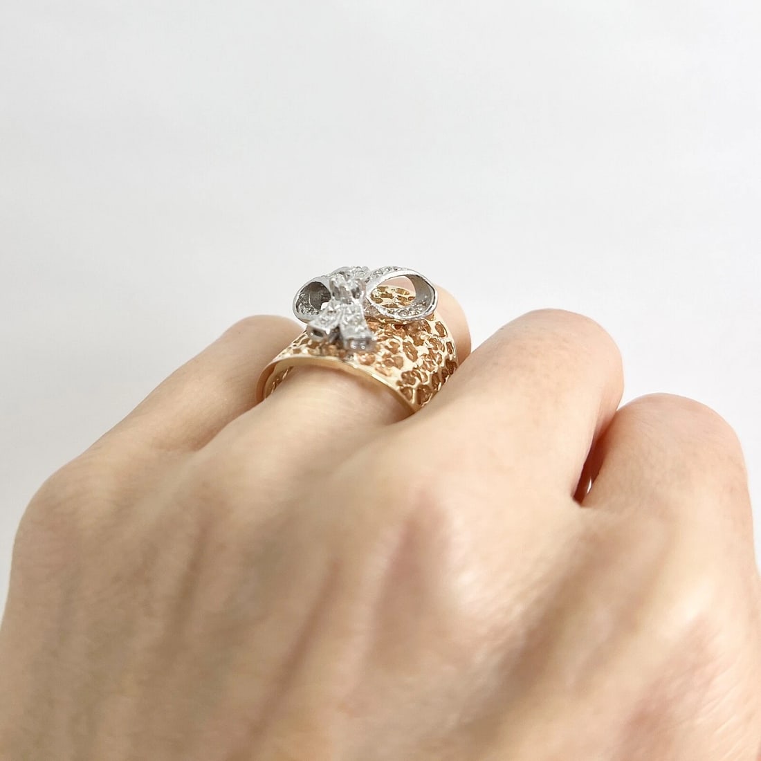 Vintage Two-Tone Diamond Bow Filigree Long Ring 14K Yellow White Gold, 8.49 Gram - 5
