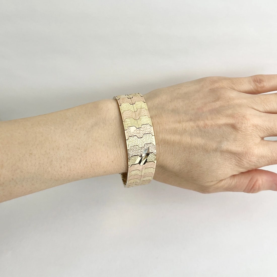 Vintage 1950's Wide Two-Tone Flat Link Bracelet 14K Rose Yellow Gold, 36.76 Gram - 3