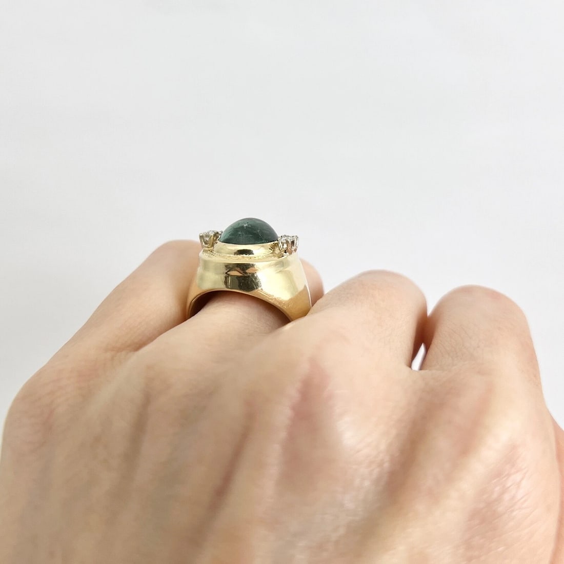 Vintage 1960's Oval Green Tourmaline Diamond Ring 18K Yellow Gold, 9.40 Grams - 5