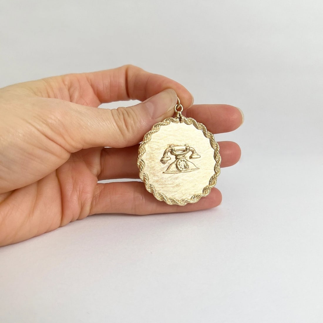 Vintage 25 Telephone Necklace Pendant Charm 14K Yellow Gold, 17.51 Grams - 4