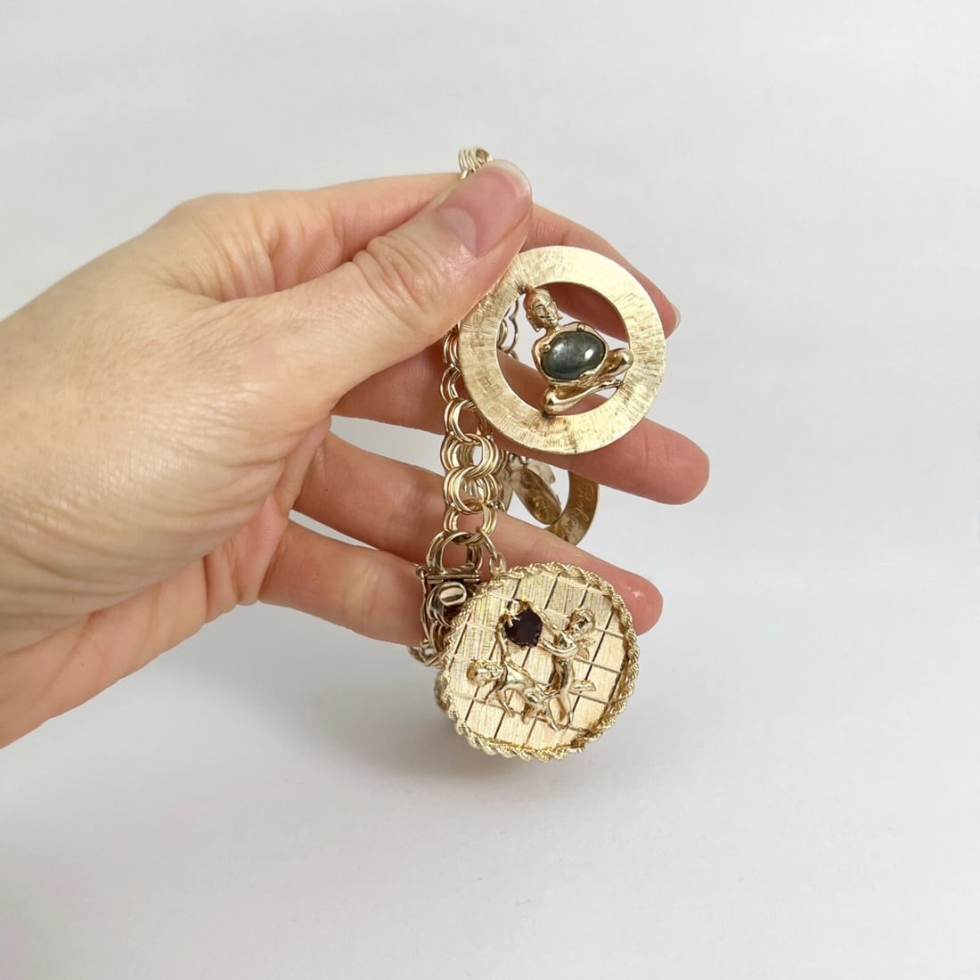 Vintage 1950's Flower Cupid Baby Shoes Charm Bracelet 14K Yellow Gold, 72.44 Gr - 2