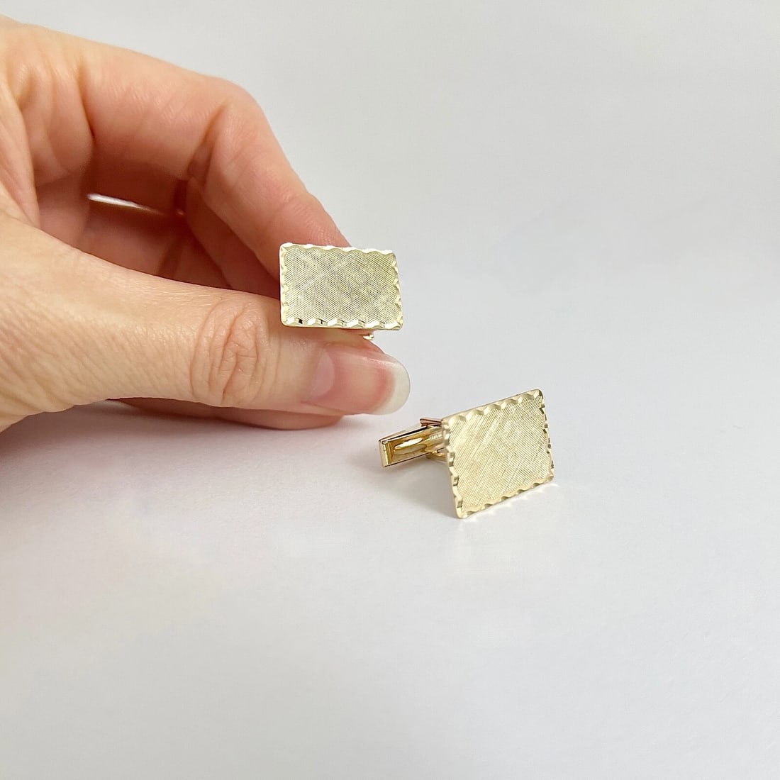 Vintage 1970's Textured Rectangle Cufflinks 14K Yellow Gold, 6.48 Gr - 2
