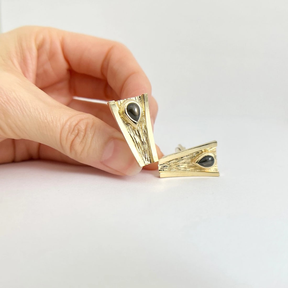 Vintage 1960's Tiger's Eye Asymmetrical Cufflinks 14K Yellow Gold, 14.48 Gr - 3