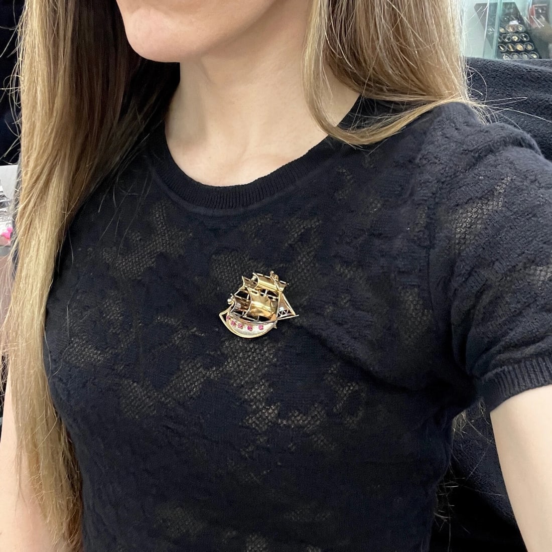 Vintage 1940's Ruby Sailing Ship Boat Brooch 18K Yellow Gold, 10.56 Grams - 4