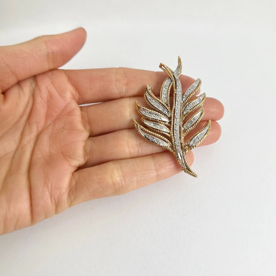 Vintage 1960's Diamond Two-Tone Leaf Branch Brooch Pin 14K Yellow Gold, 14.24 Gr - 3