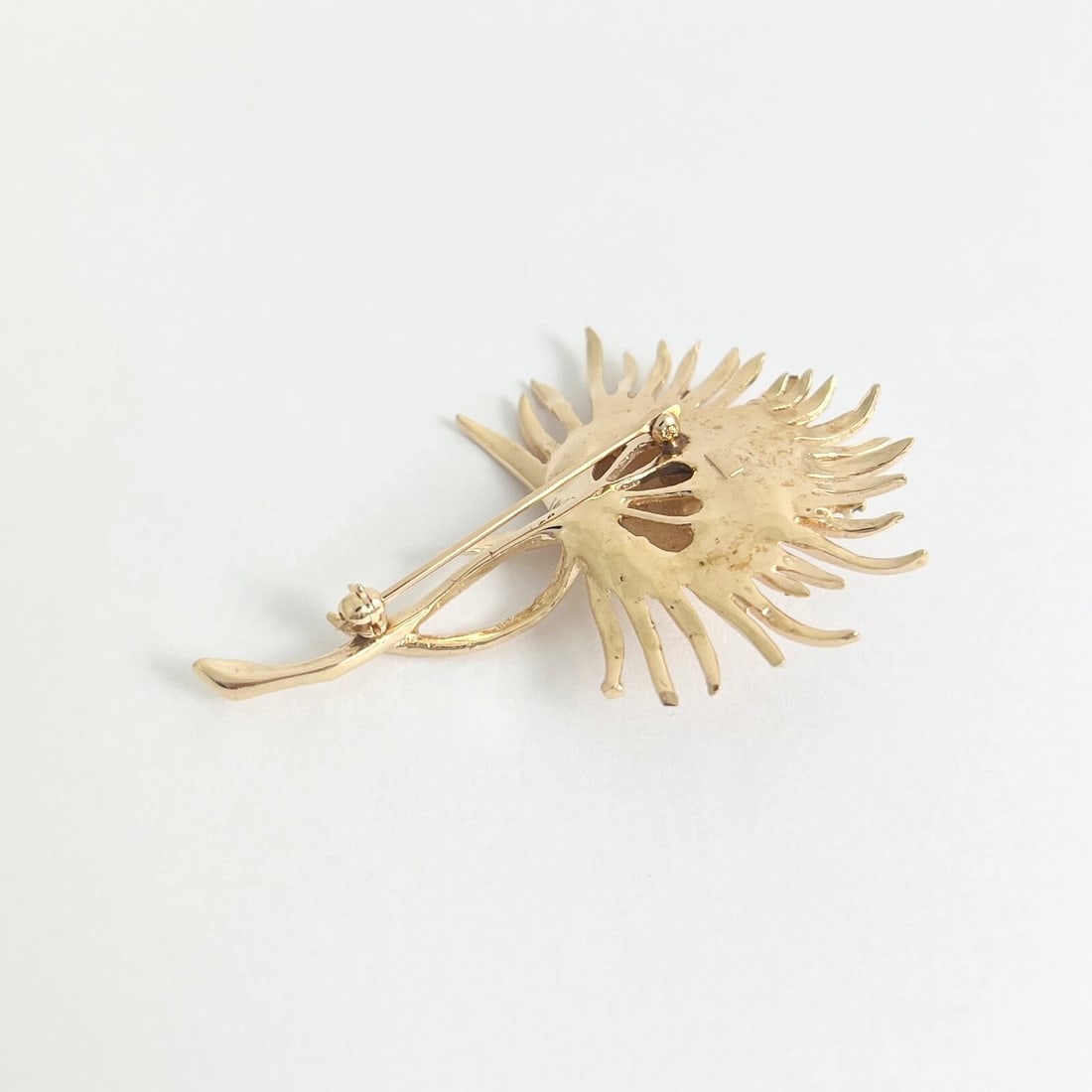 Vintage 1960's Emerald Flower Brooch Pin 12K Yellow Gold, 12.92 Gr - 9