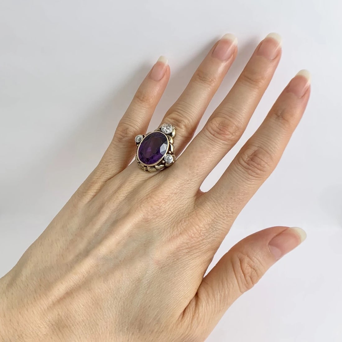Antique Victorian Oval Amethyst Diamond Cocktail Ring 14K Yellow Gold, 8.73 Gr - 4