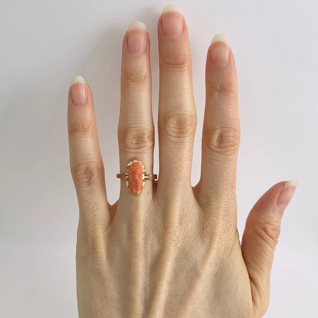 Antique Victorian Cameo Carved Woman Coral Ring 10K Yellow Gold, 1.91 Grams - 2