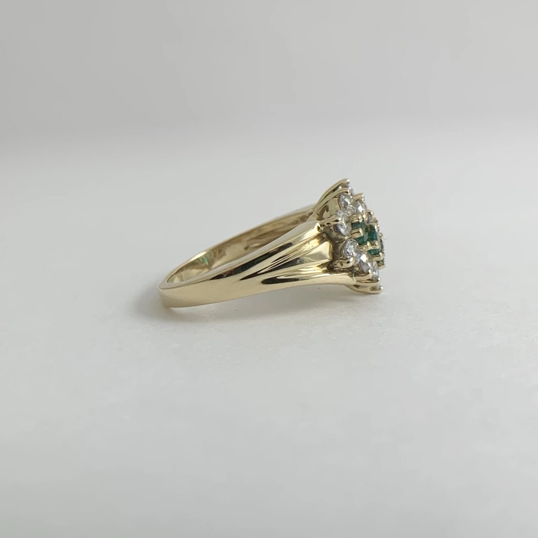 Vintage Green Emerald Diamond Chevron Statement Ring 14K Yellow Gold, 4.77 Grams - 8
