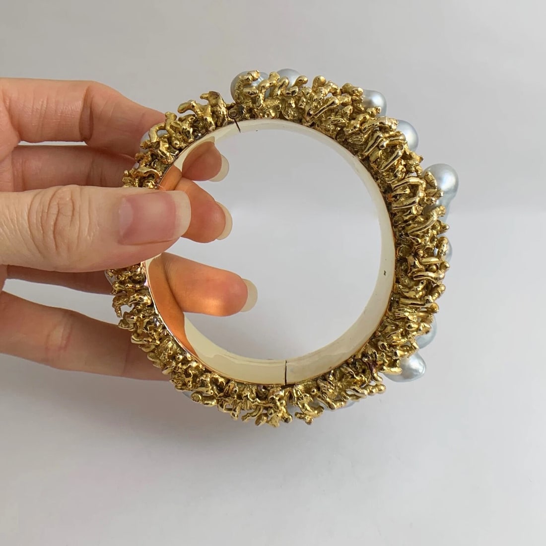 Vintage Silver Baroque Pearl Diamond Bangle Bracelet 14K Yellow Gold, 173 Grams - 2
