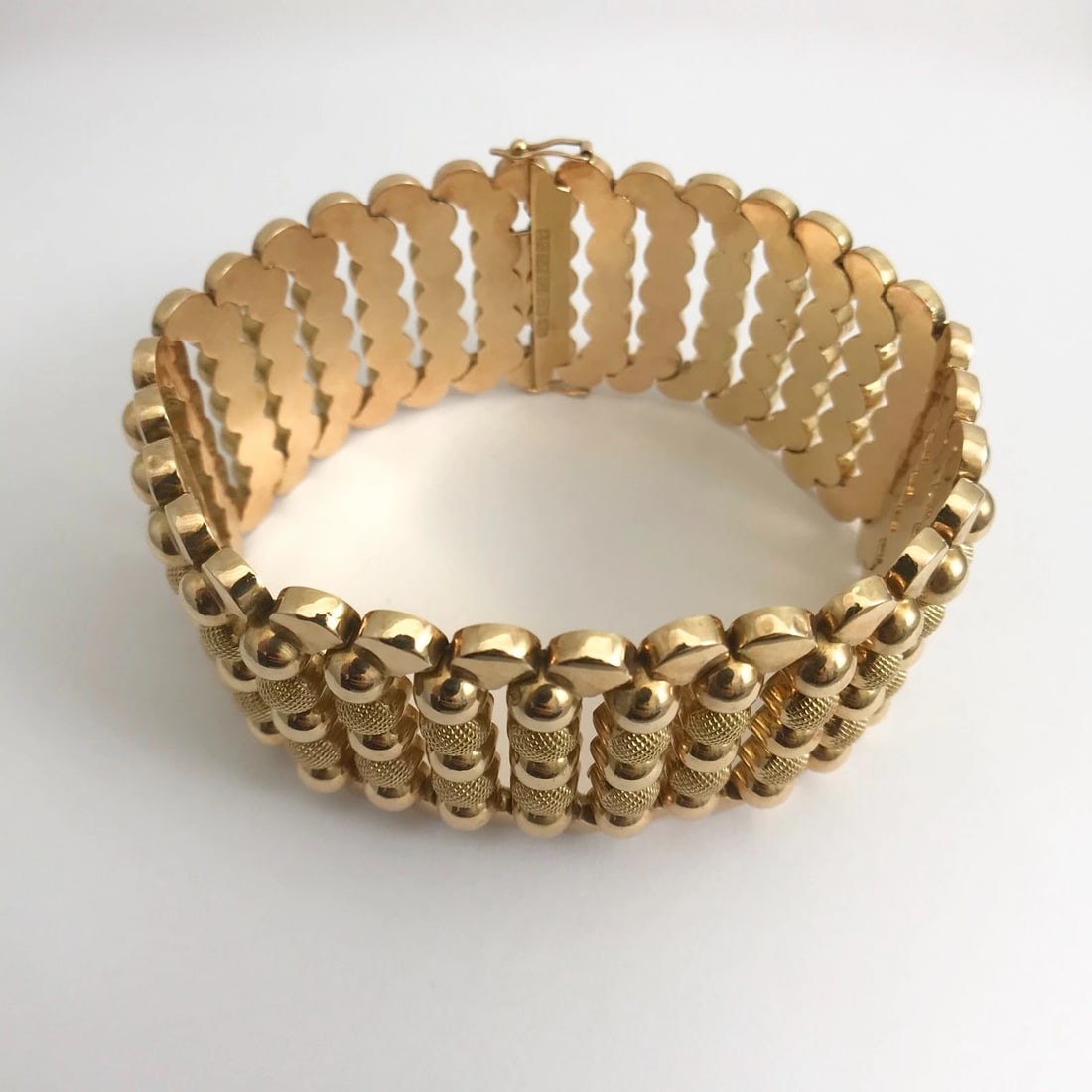 Vintage 1940's Wide Chain Link Bracelet 18K Yellow Gold, 9 Inches, 78.69 Grams - 7