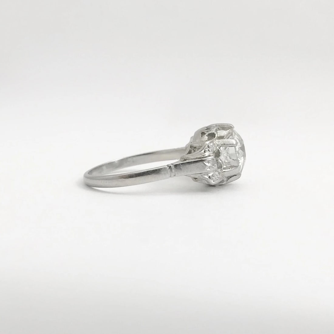 Antique Vintage Art Deco Round Diamond Platinum Engagement Ring 1.60 CTW - 8