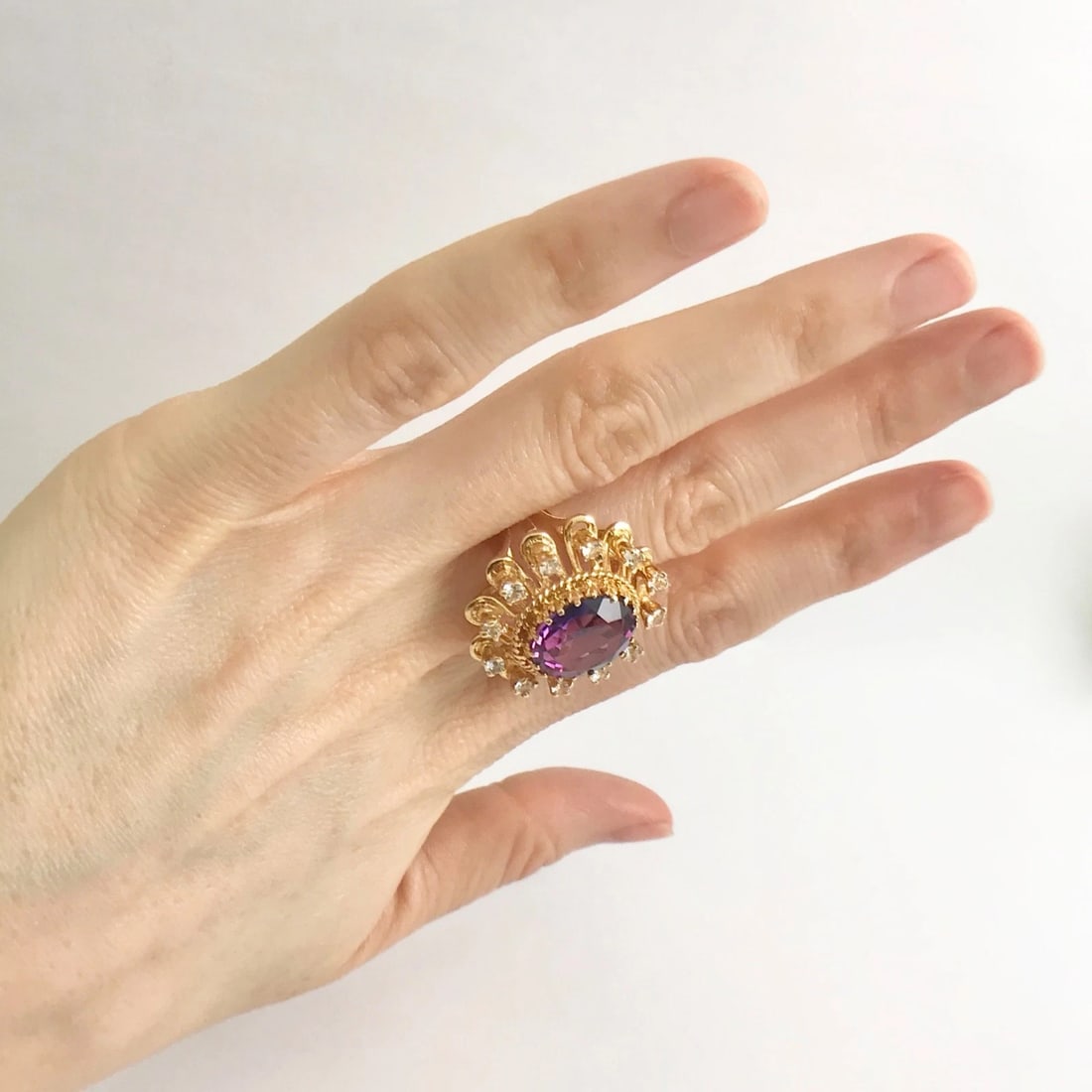 Vintage 1960's Oval Purple Gemstone CZ Cocktail Ring 18K Yellow Gold, 13.41 Gram - 4