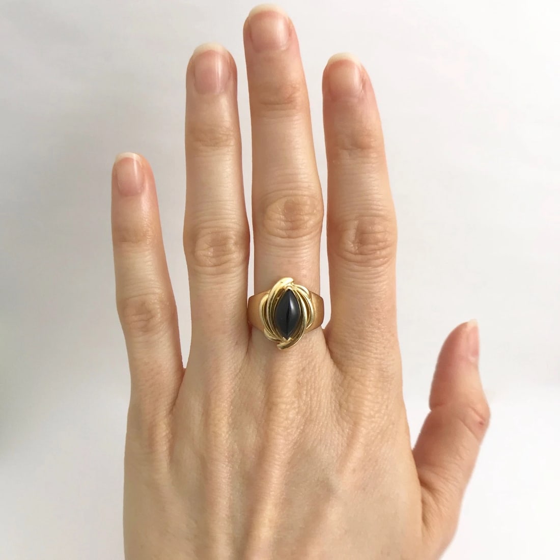 Vintage Marquise Black Onyx Cocktail Ring 14K Yellow Gold, Size 5.5, 5.9 Grams - 2