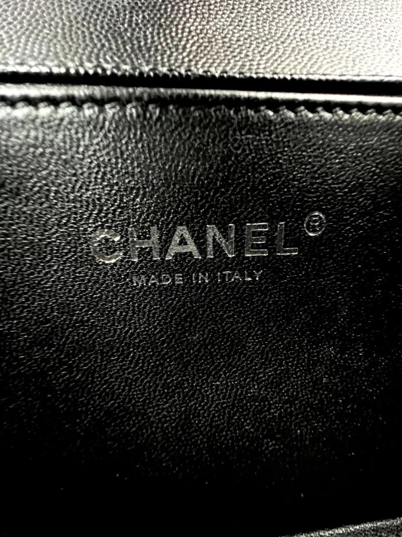 Chanel Caviar Quilted Medium Black Boy Flap Shoulder Bag - 3