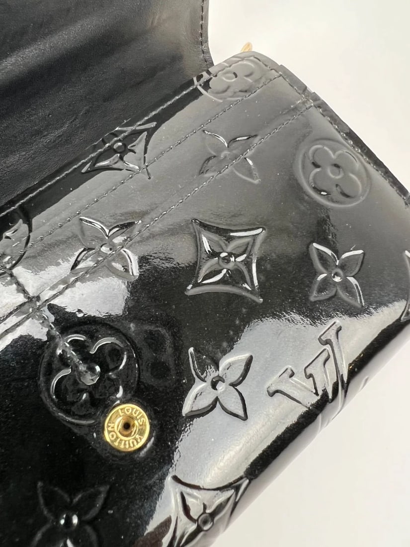 Louis Vuitton Sarah Monogram Vernis Stickers Black Wallet Limited Edition - 9