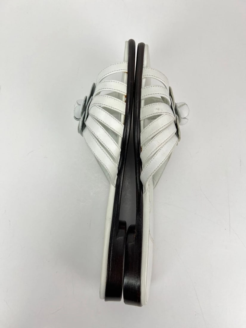 Chanel Cameilla White Leather Slip On Sandals - 14