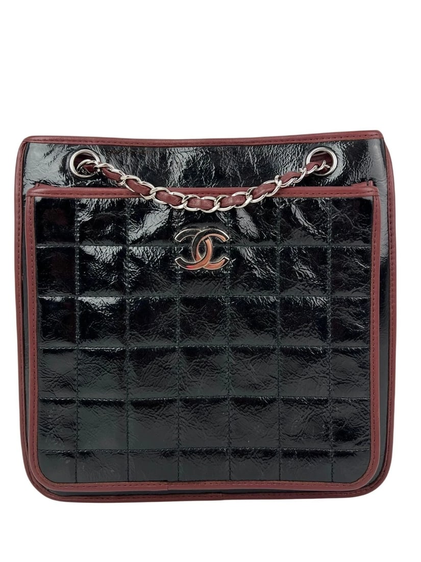 Chanel Chocolate Bar Chain Black Patient Leather Tote Bag: Title: Chanel Chocolate Bar Chain Black Patient Leather Tote Bag Description: Pre-Owned 100% Authentic Chanel Chocolate Bar Chain Black Patient Leather Tote Bag RATING: A/B...Very Good, well