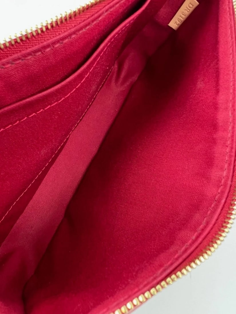 Louis Vuitton Pochette Accessories NM Vernis Rose Indien Shoulder Bag - 5