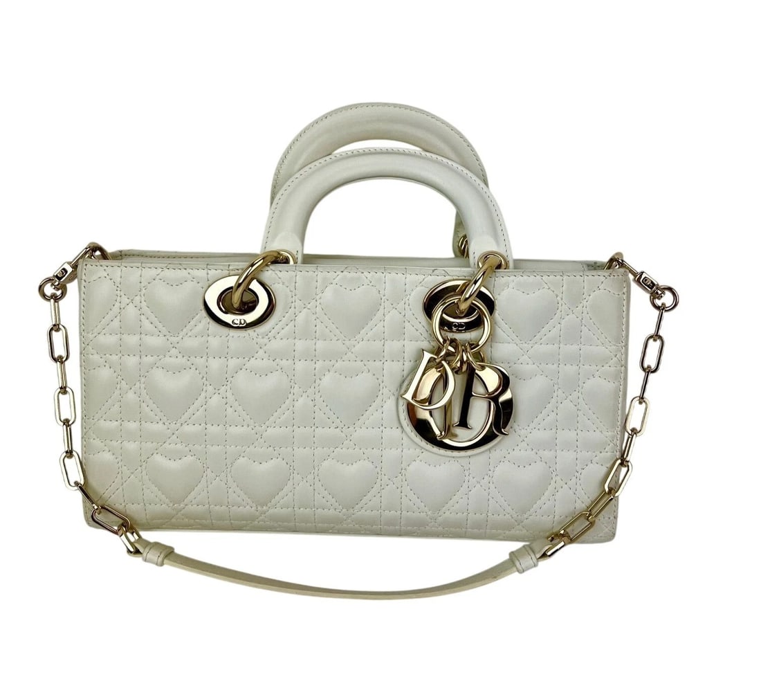 Christian Dior Lambskin Latte Cannage Medium Lady D-Joy White Bag: Title: Christian Dior Lambskin Latte Cannage Medium Lady D-Joy White Bag Description: Pre-Owned 100% Authentic Christian Dior Lambskin Latte Cannage Medium Lady D-Joy White Shoulder Bag RATING: