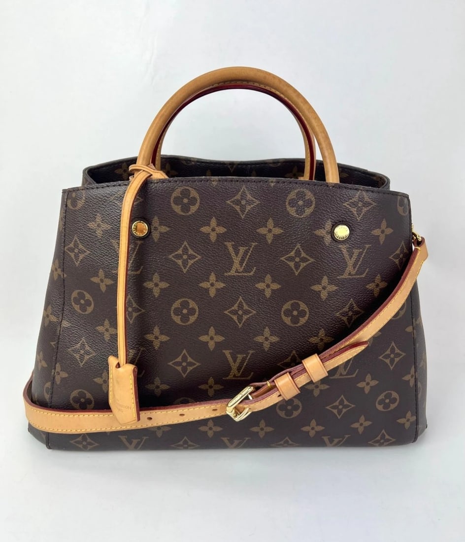 Louis Vuitton Montaigne MM Monogram Shoulder Bag: Title: Louis Vuitton Montaigne MM Monogram Shoulder Bag Description: Pre-Owned 100% Authentic Louis Vuitton Montaigne MM Monogram Shoulder Bag RATING: B...Very Good, well maintained, shows minor