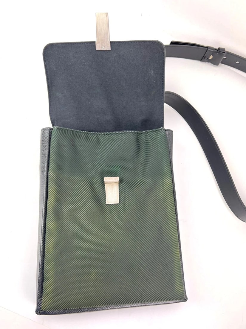 Louis Vuitton Taiga Saratov PM Vintage Crossbody Bag Ardoise Vintage - 4