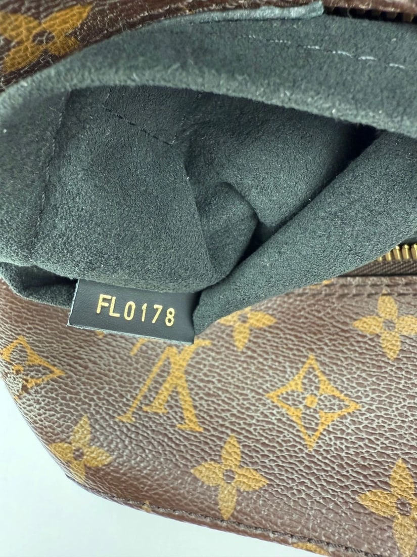 Louis Vuitton Reverse Monogram Square Shoulder Hand Bag - 5