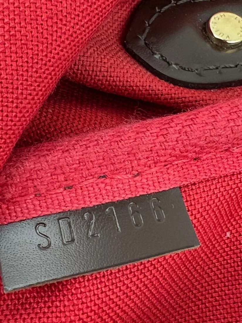 Louis Vuitton Favorite MM Damier Ebene Crossbody Bag - 5