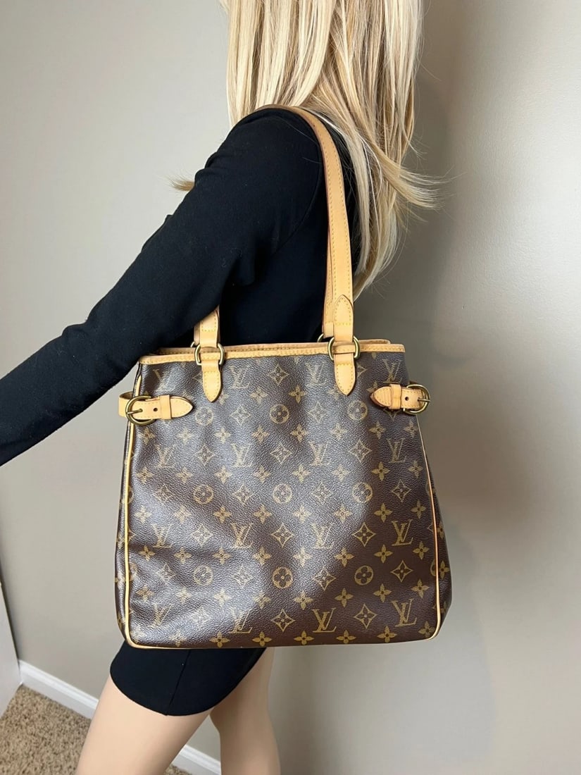 Louis Vuitton Batignolles Vertical Monogram Vintage Shoulder Bag - 4