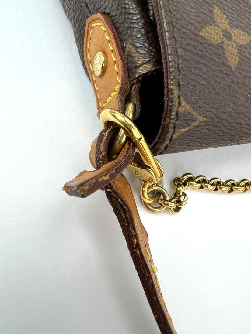 Louis Vuitton Favorite MM Monogram Crossbody Bag - 11