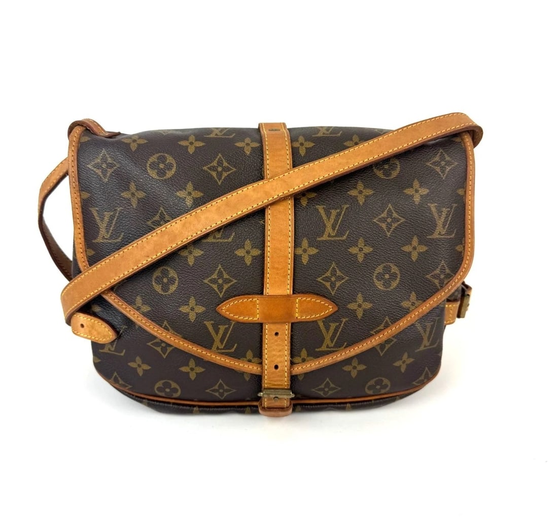 Louis Vuitton Monogram Saumur 30 Vintage Saddle Messenger CrossbodyBag (1 of 20)