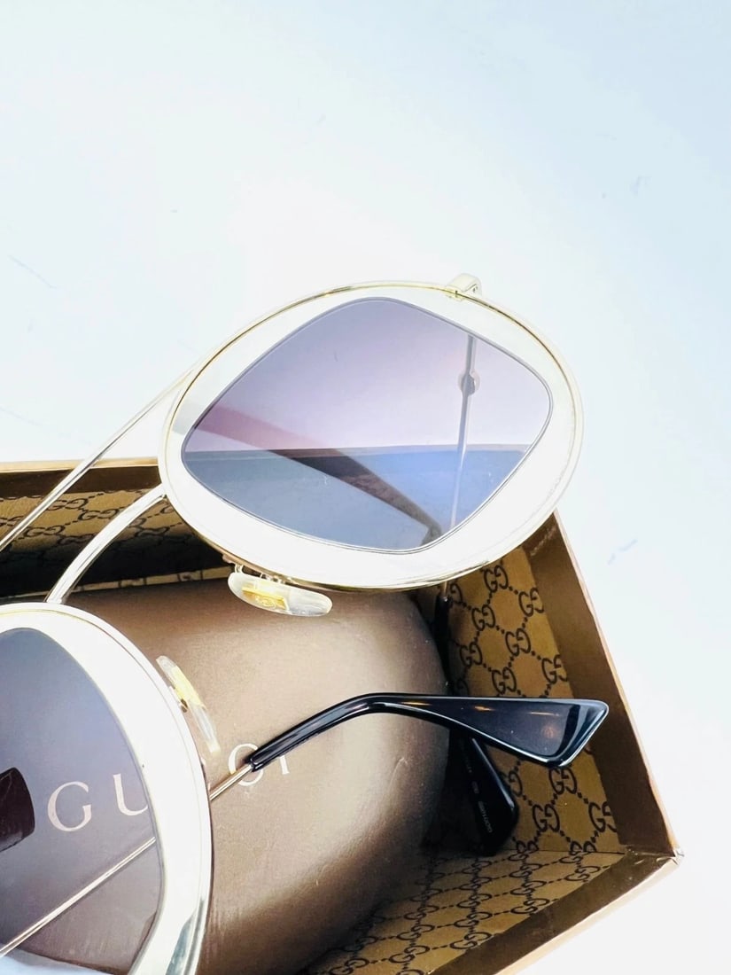 Gucci Round Frame Sylvie Web Sunglasses GG0105S - 16