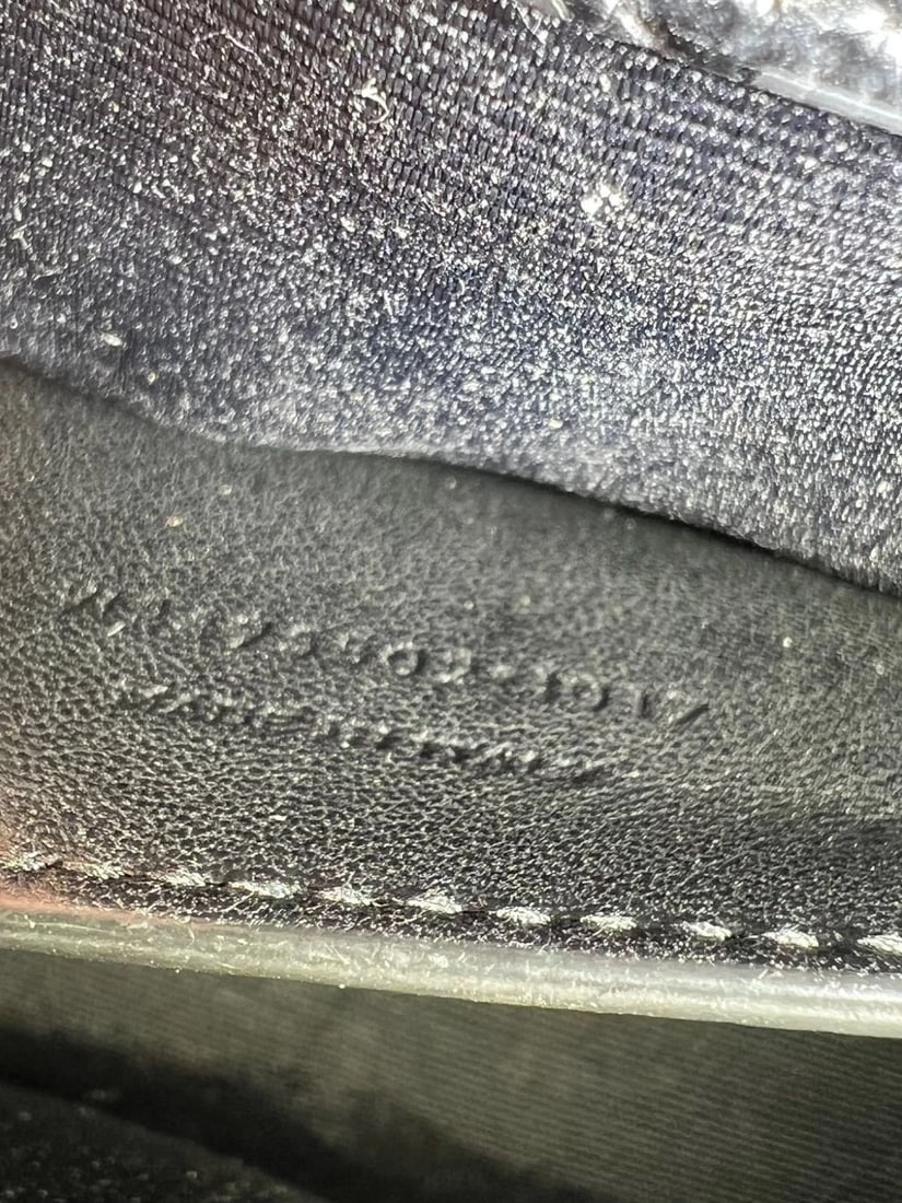 Saint Laurent Embossed Black Leather Envelope Medium Chain Shoulder Bag IV - 6